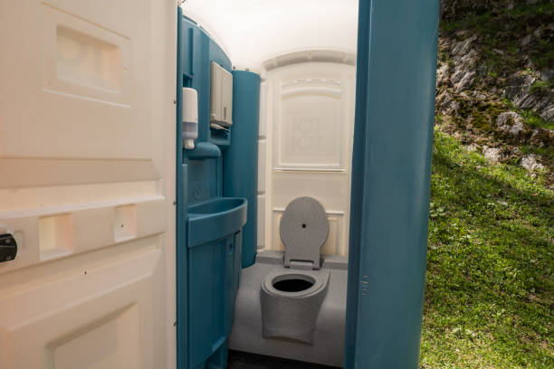 Portable Toilet Options We Offer in Green Park, MO